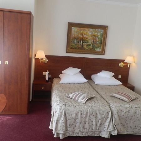 Willa Alexander Resort & Spa - Caloroczny Kryty Basen Mielno  Quarto foto