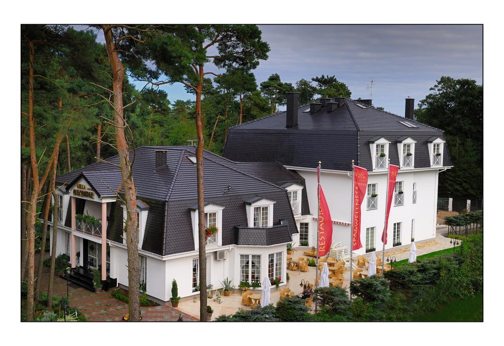Willa Alexander Resort & Spa - Caloroczny Kryty Basen Mielno  Exterior foto