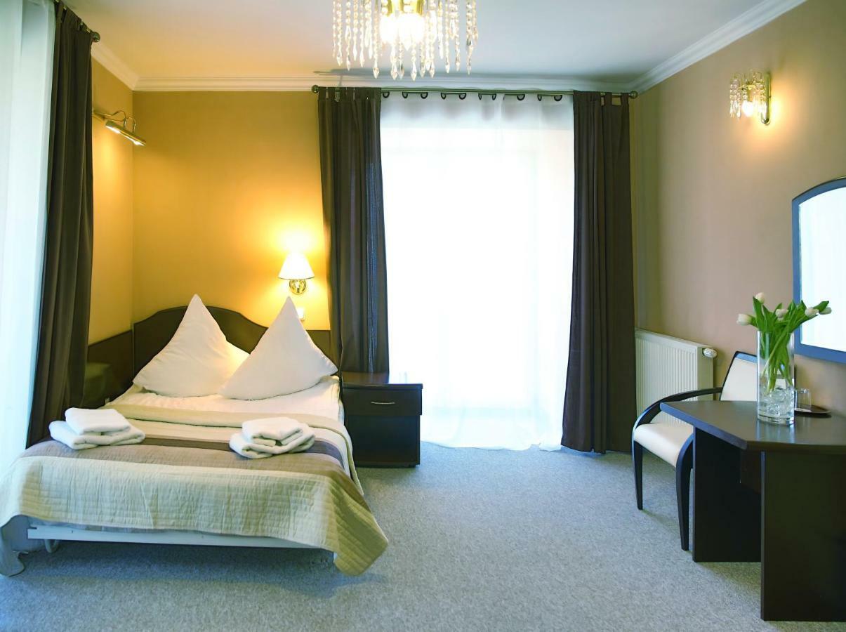 Willa Alexander Resort & Spa - Caloroczny Kryty Basen Mielno  Exterior foto